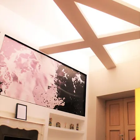 Relais Sistina Bed & Breakfast 2*