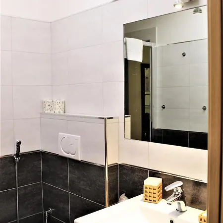 Relais Sistina 2* Rome