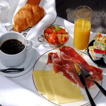 Relais Sistina 2* Rome